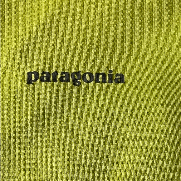 Patagonia Men’s Lime Green Active Shirt with Reflective Logo Detail Size Small - Picture 9 of 16
